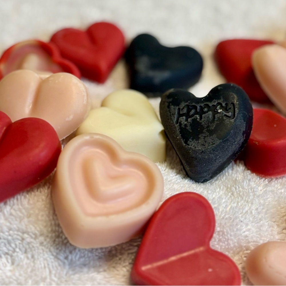 Handmade artisan mini guest soap set of 7 - Picture 4 of 6